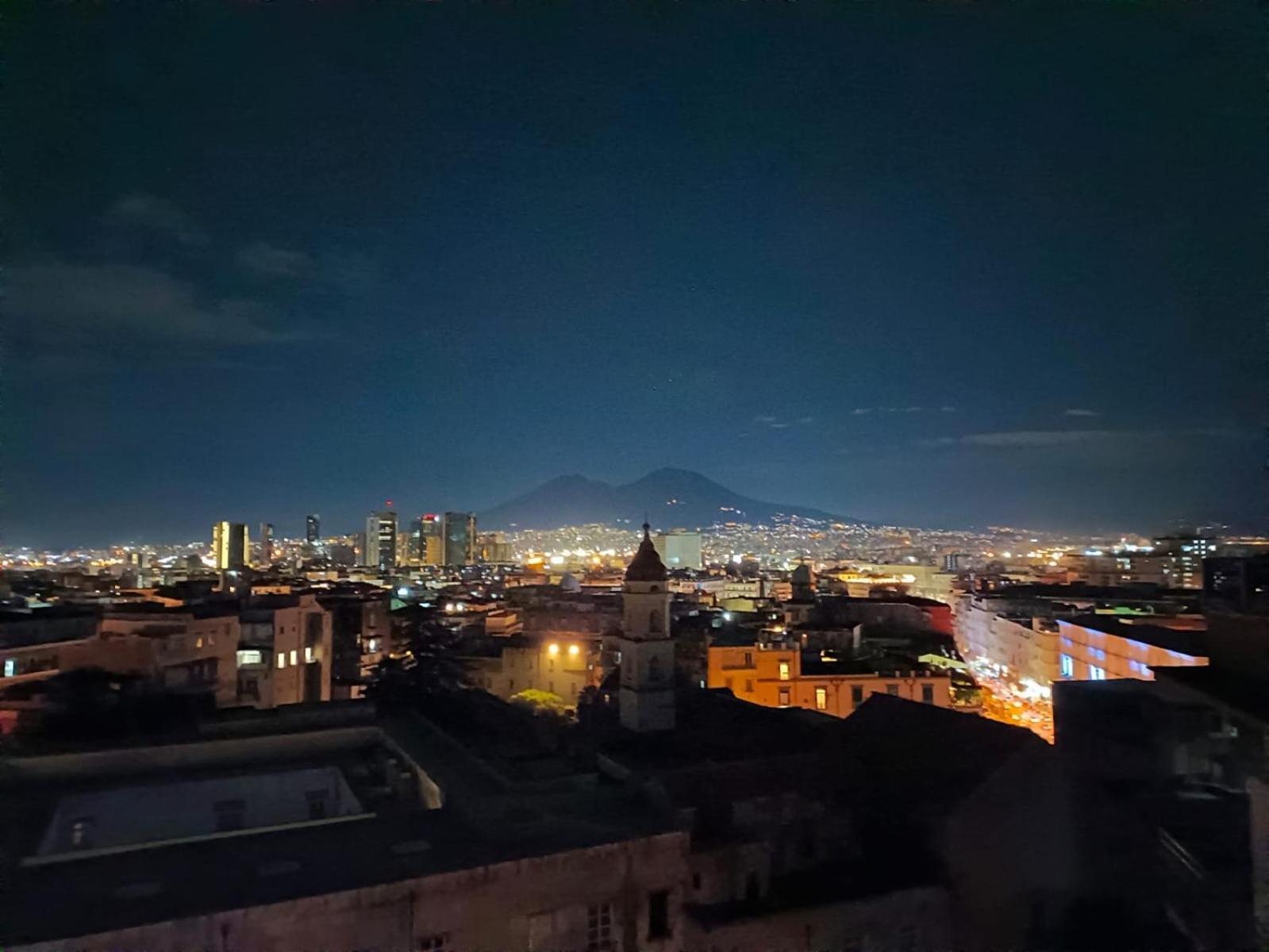 Faccia Gialla Napoli Casa Vacanze Екстериор снимка