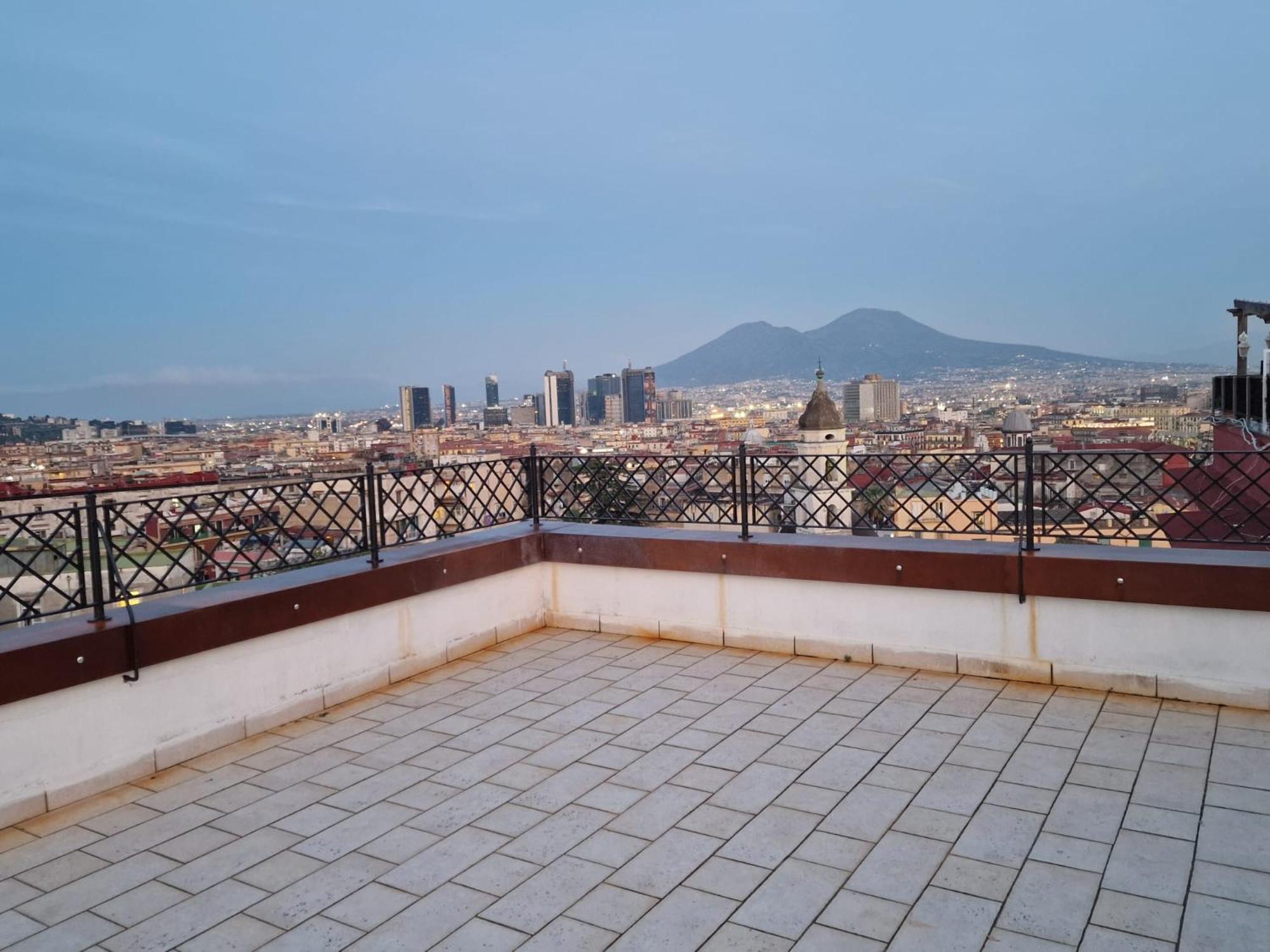 Faccia Gialla Napoli Casa Vacanze Екстериор снимка